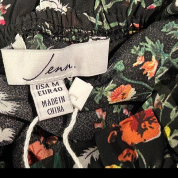 Jenn. Floral Off The Shoulder Long Sleeve Top Size M - NWT - Picture 11 of 16